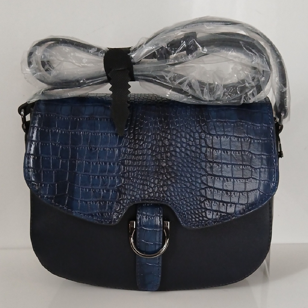 Elegant Blue Crocodile Pattern Crossbody Bag NWT